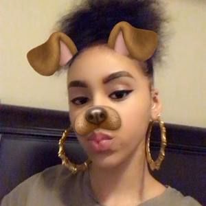 Meet your Posher, Tania